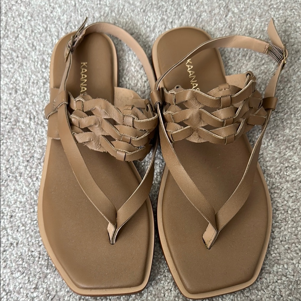 Kaanas Women's Tan Sandals